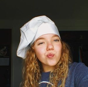 Meet your Posher, Kenzie